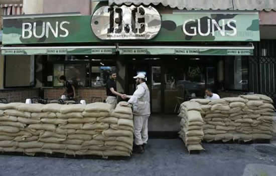 Click image for larger version
Name: buns_and_guns.jpg
Views: 1
Size: 23.8 KB
ID: 249862