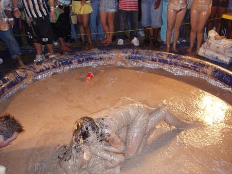 Click image for larger version

Name:	Mud_Wrestling_Chicks.jpg
Views:	234
Size:	29.7 KB
ID:	243034