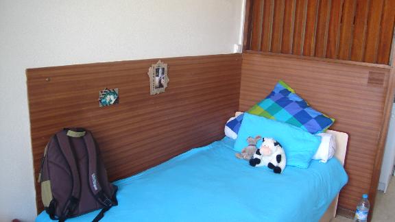 Click image for larger version

Name:	mi cuarto 1.JPG
Views:	173
Size:	36.7 KB
ID:	243342