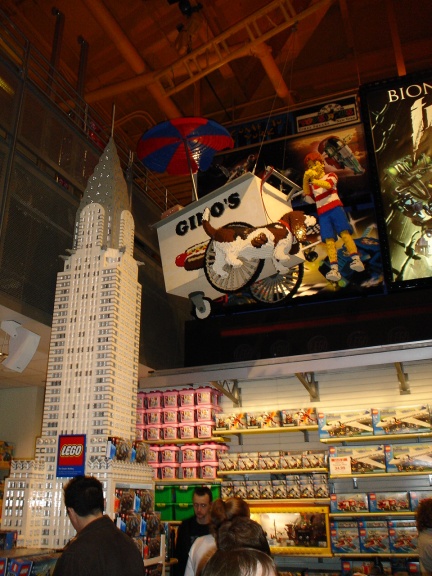 Click image for larger version

Name:	empire state y ginos hot dogs.jpg
Views:	194
Size:	146.3 KB
ID:	243425