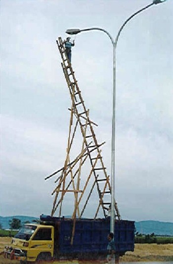Click image for larger version

Name:	ladder.jpg
Views:	447
Size:	37.9 KB
ID:	244508