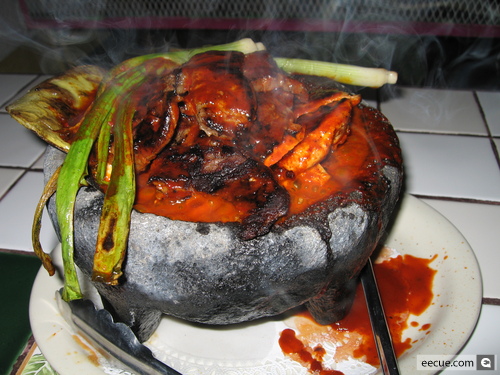 Click image for larger version

Name:	molcajete.jpg
Views:	267
Size:	124.3 KB
ID:	245392