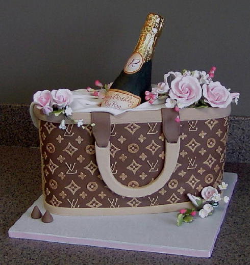 Click image for larger version

Name:	cake4eva1.jpg
Views:	233
Size:	54.2 KB
ID:	245590