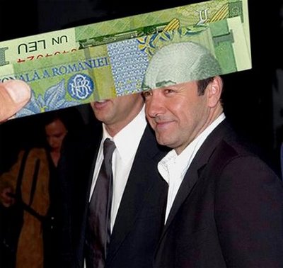 Click image for larger version

Name:	kevin spacey.jpg
Views:	205
Size:	29.6 KB
ID:	246136