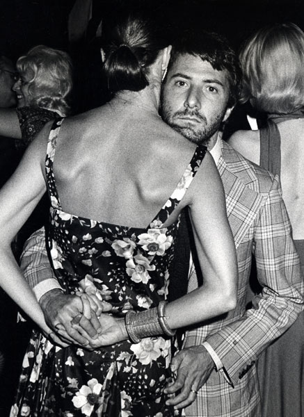 Click image for larger version

Name:	8 dustin_hoffman_ann_hoffman_1973.jpg
Views:	190
Size:	75.9 KB
ID:	246238