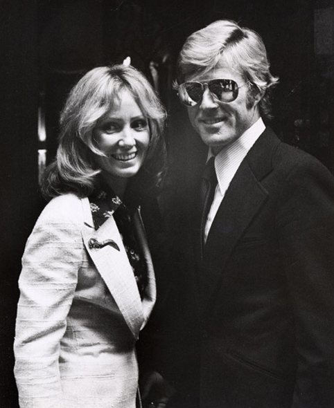 Click image for larger version

Name:	16robert_redford_lola_redford_1974.jpg
Views:	185
Size:	166.7 KB
ID:	246247