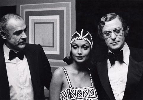 Click image for larger version

Name:	17sean_connery_michael_caine_shakira_caine_1975.jpg
Views:	200
Size:	109.0 KB
ID:	246248