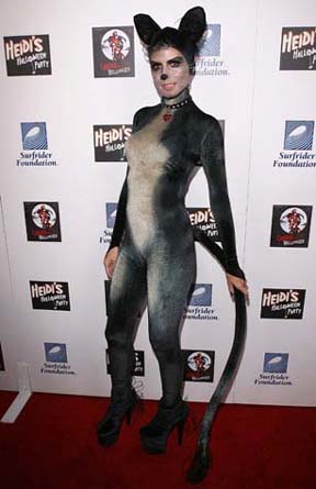 Click image for larger version

Name:	heidi_copy.jpg
Views:	288
Size:	42.5 KB
ID:	246595