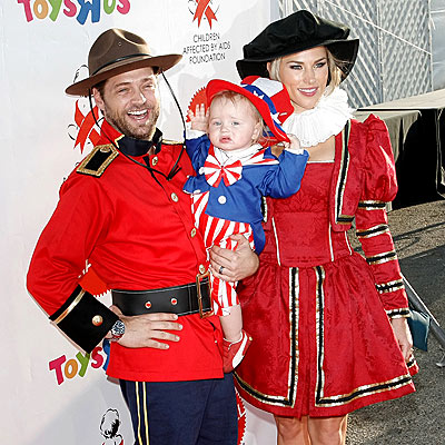 Click image for larger version

Name:	jason_priestley.jpg
Views:	258
Size:	71.8 KB
ID:	246597