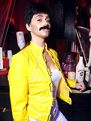 Click image for larger version

Name:	katy_perry.jpg
Views:	246
Size:	47.4 KB
ID:	246598