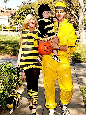 Click image for larger version

Name:	tori_spelling.jpg
Views:	264
Size:	84.5 KB
ID:	246608
