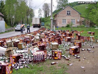 Click image for larger version

Name:	botellas-rotas.jpg
Views:	2921
Size:	48.4 KB
ID:	248026