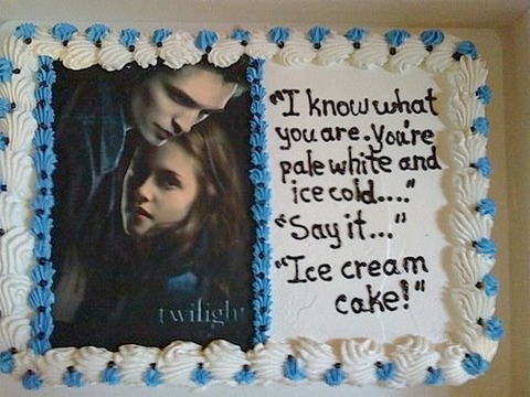 Click image for larger version

Name:	twilight_cake.jpg
Views:	189
Size:	189.7 KB
ID:	248475
