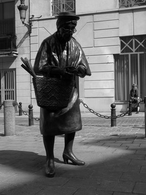 Click image for larger version

Name:	madame chapeu.jpg
Views:	645
Size:	27.7 KB
ID:	249632